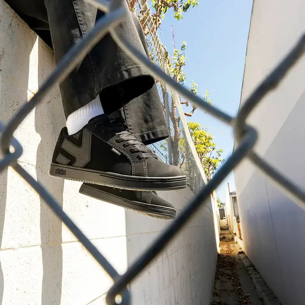 Etnies “Fader” Black/Black