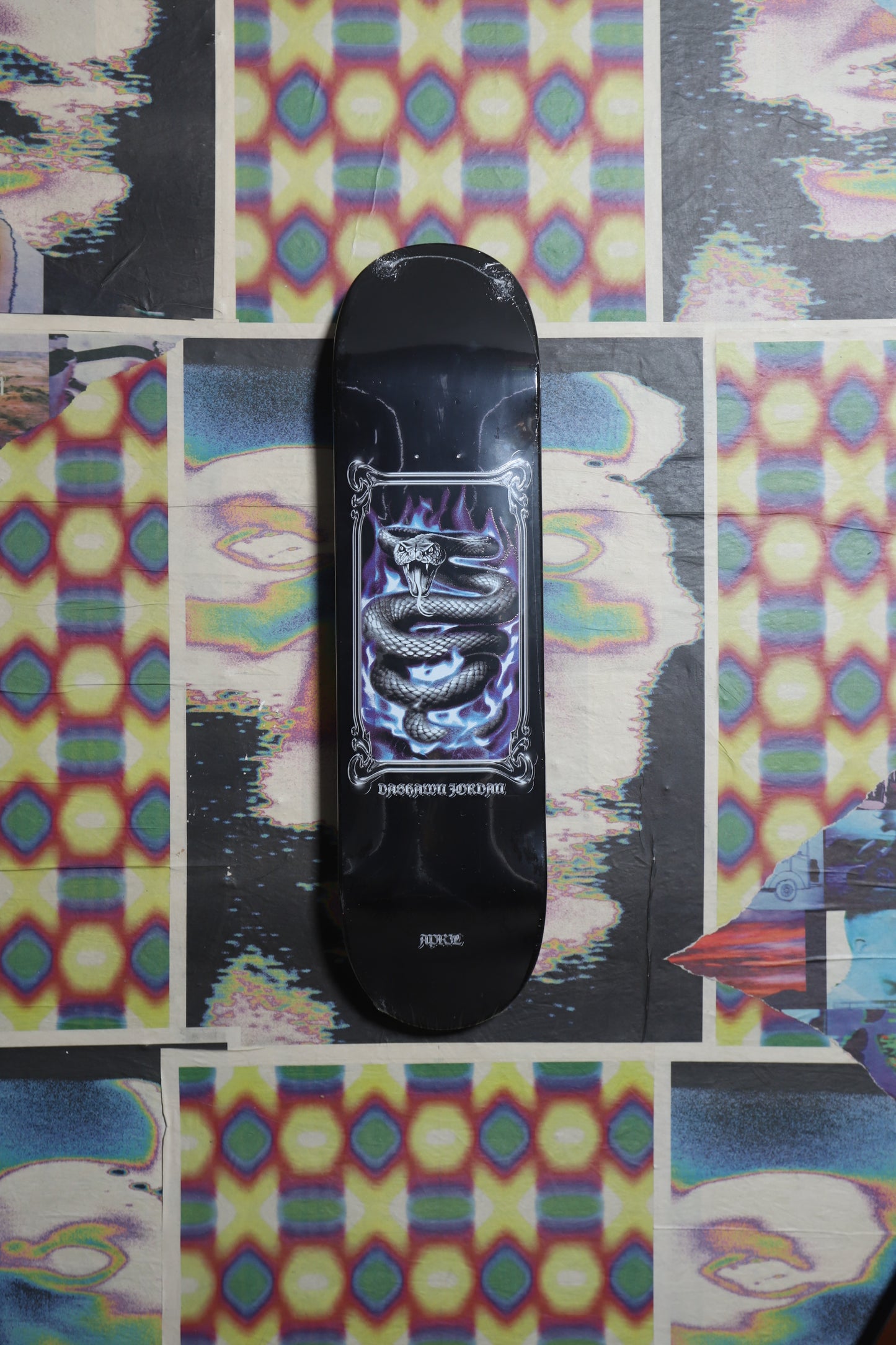 April “Dashawn Snake” Deck 8.25 (Black)