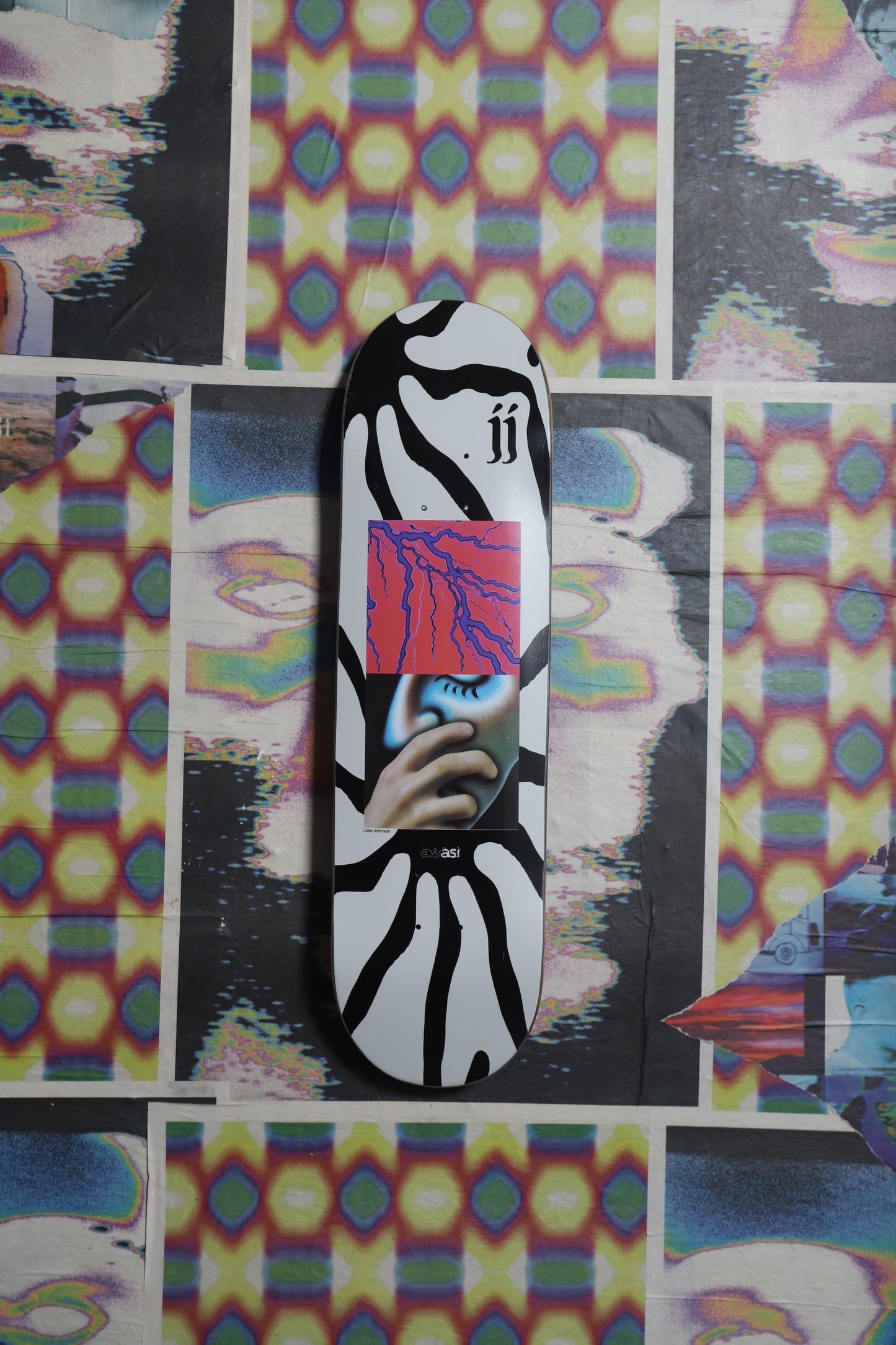 Quasi Johnson ‘Lines’ Deck 8.375
