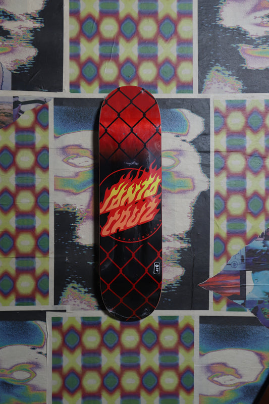 Santa Cruz “Flame Dot Chain” (Red) Deck 8.25
