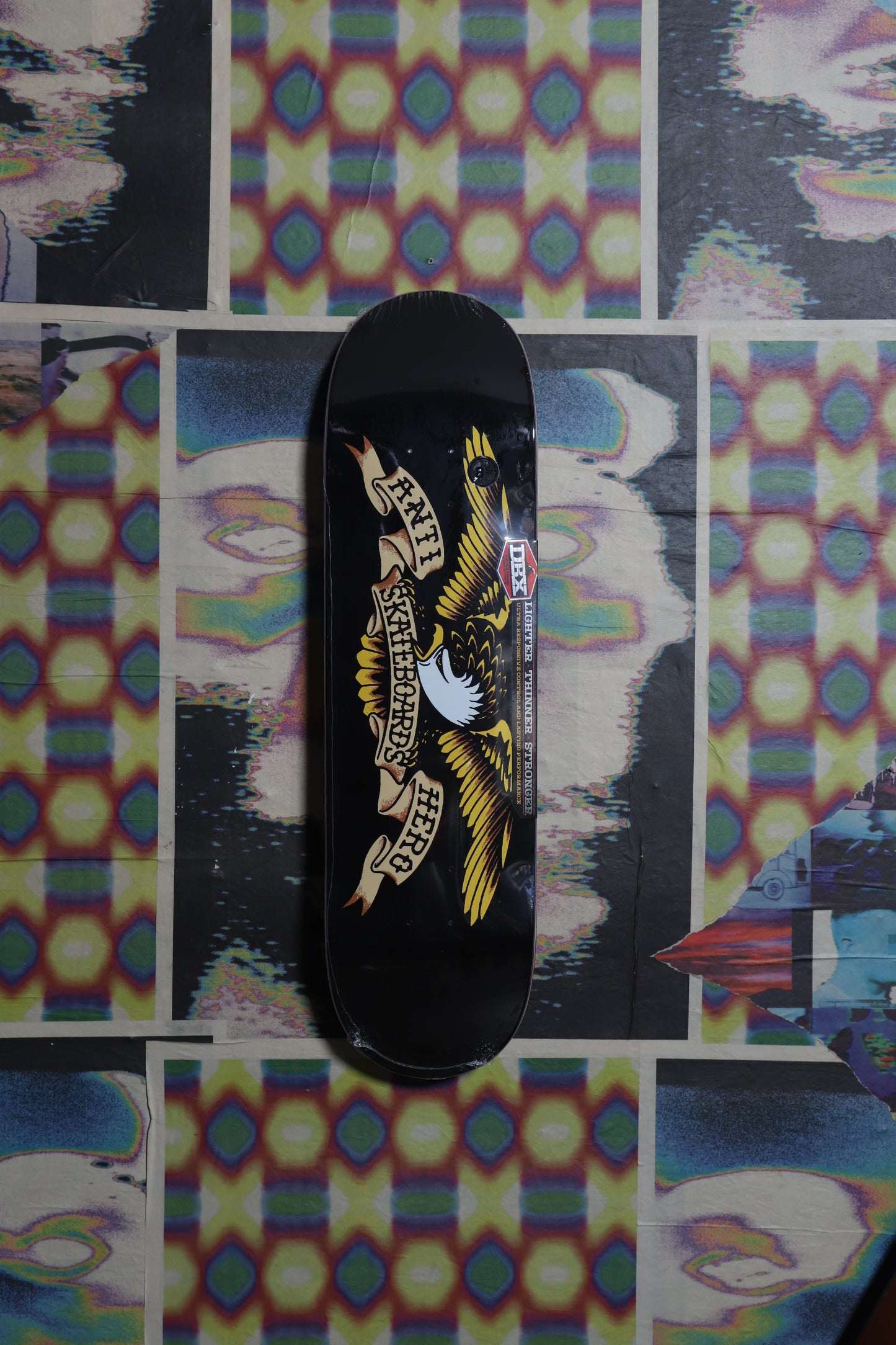 Anti-Hero “Eagle” (Black)(DBX) Deck 8.5