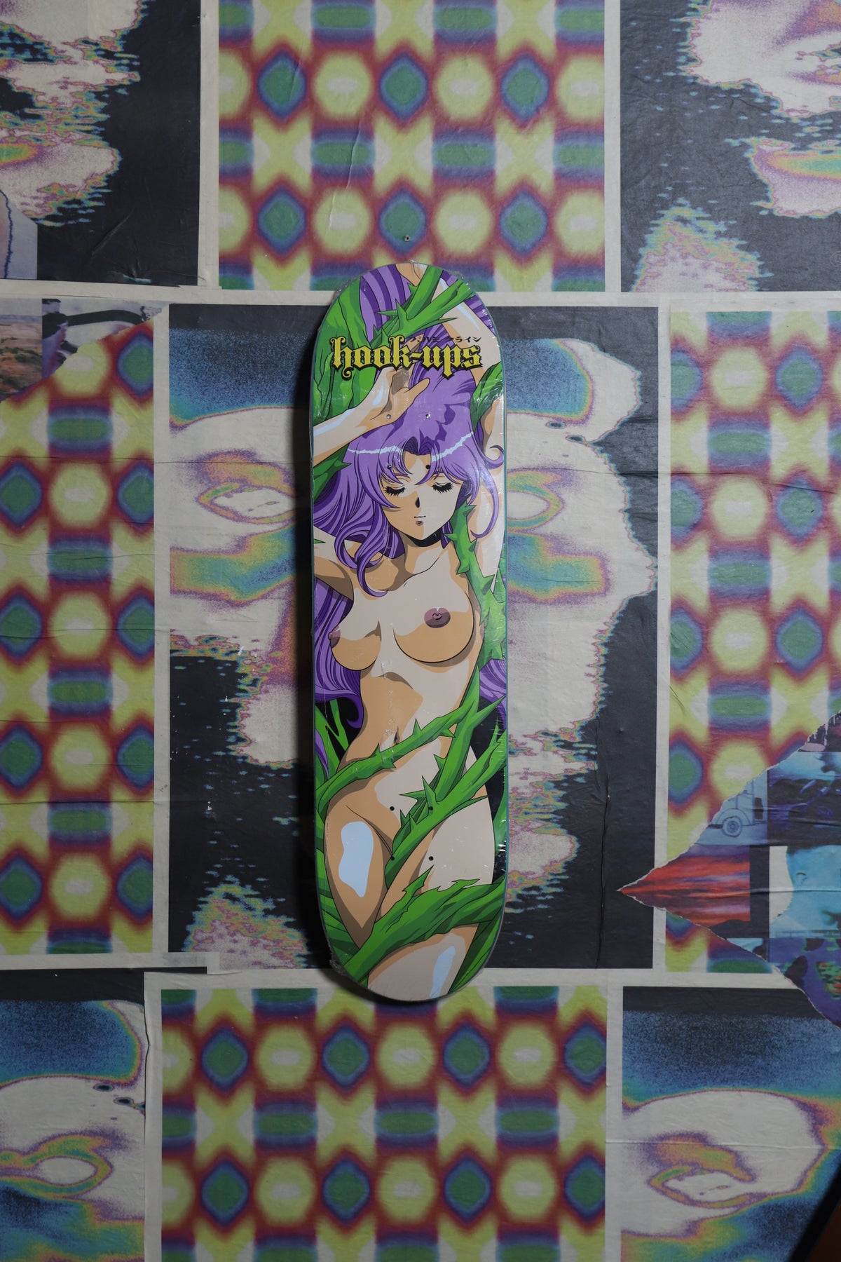 Hook-Ups “Thorn Paradise” Deck 8.25