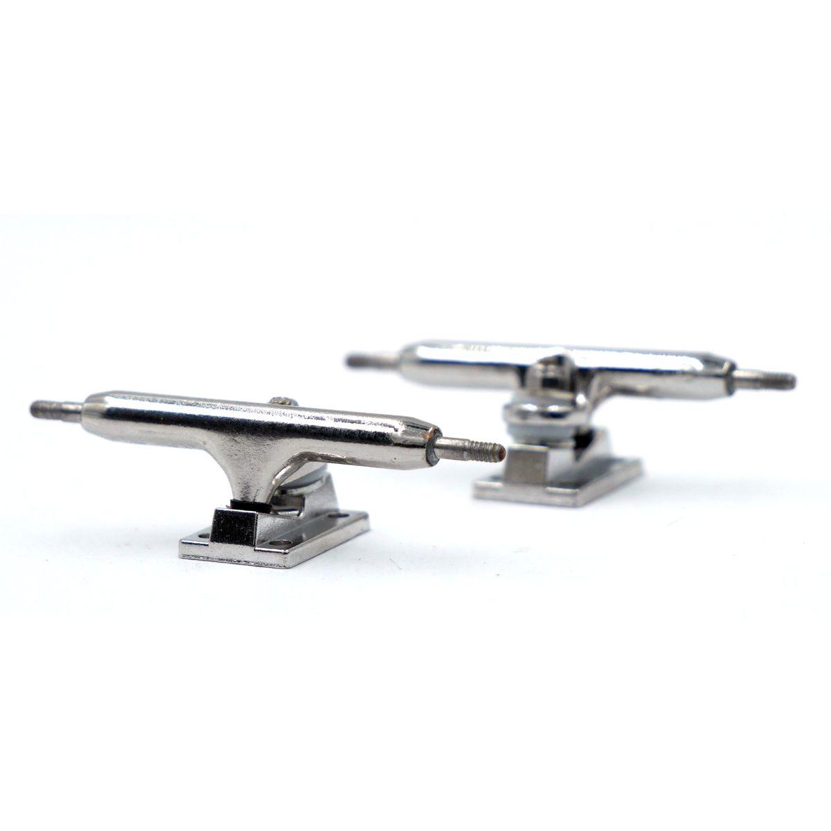 Slushcult Those “Silver” Fingerboard Trucks V2
