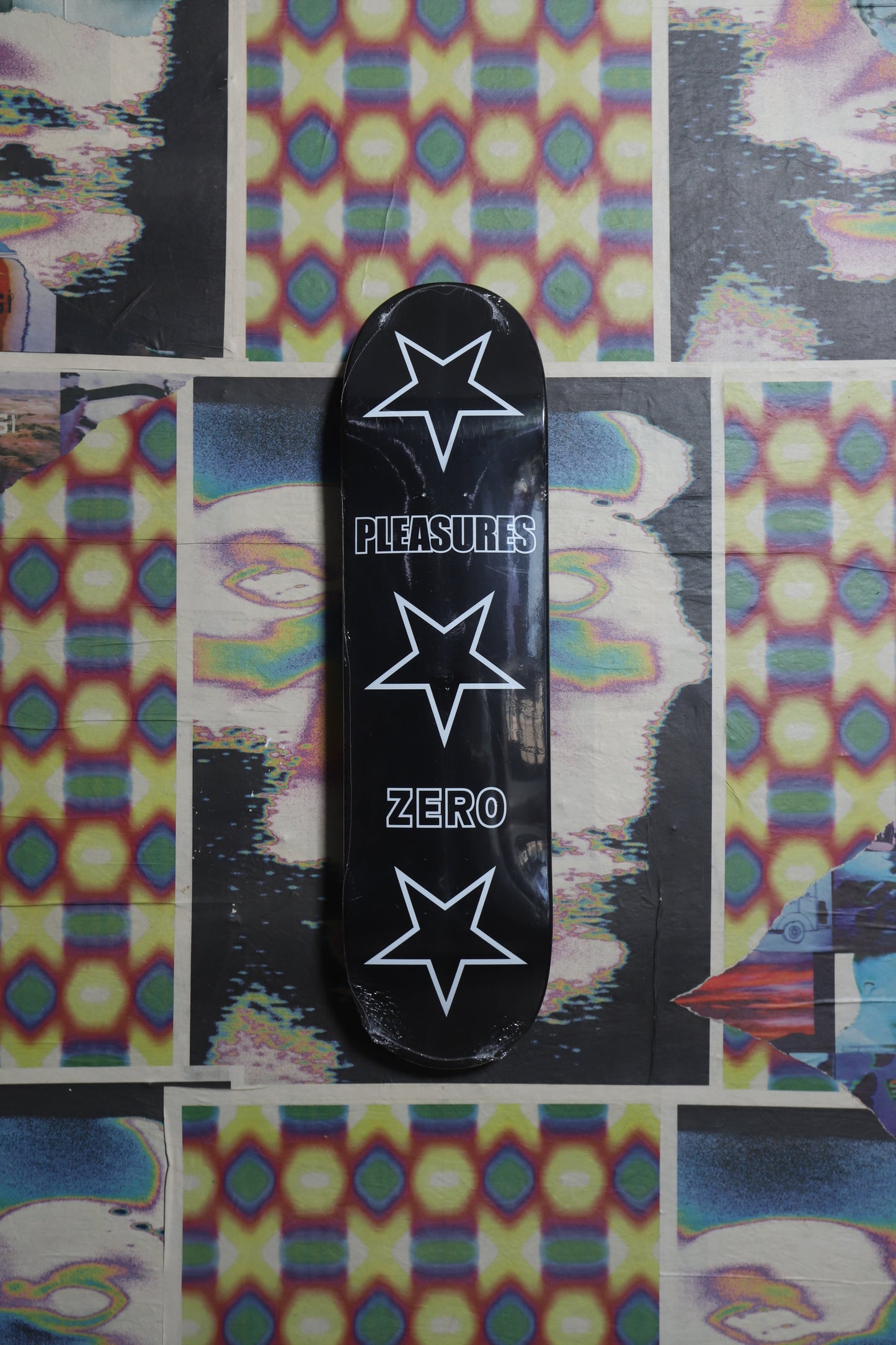 Zero X Pleasures “Stars” Deck 8.25