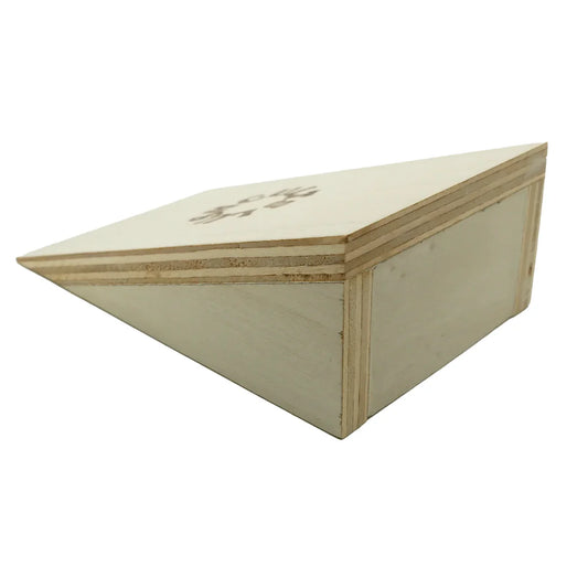 Slushcult “Kicker Ramp” Fingerboard Obstacle